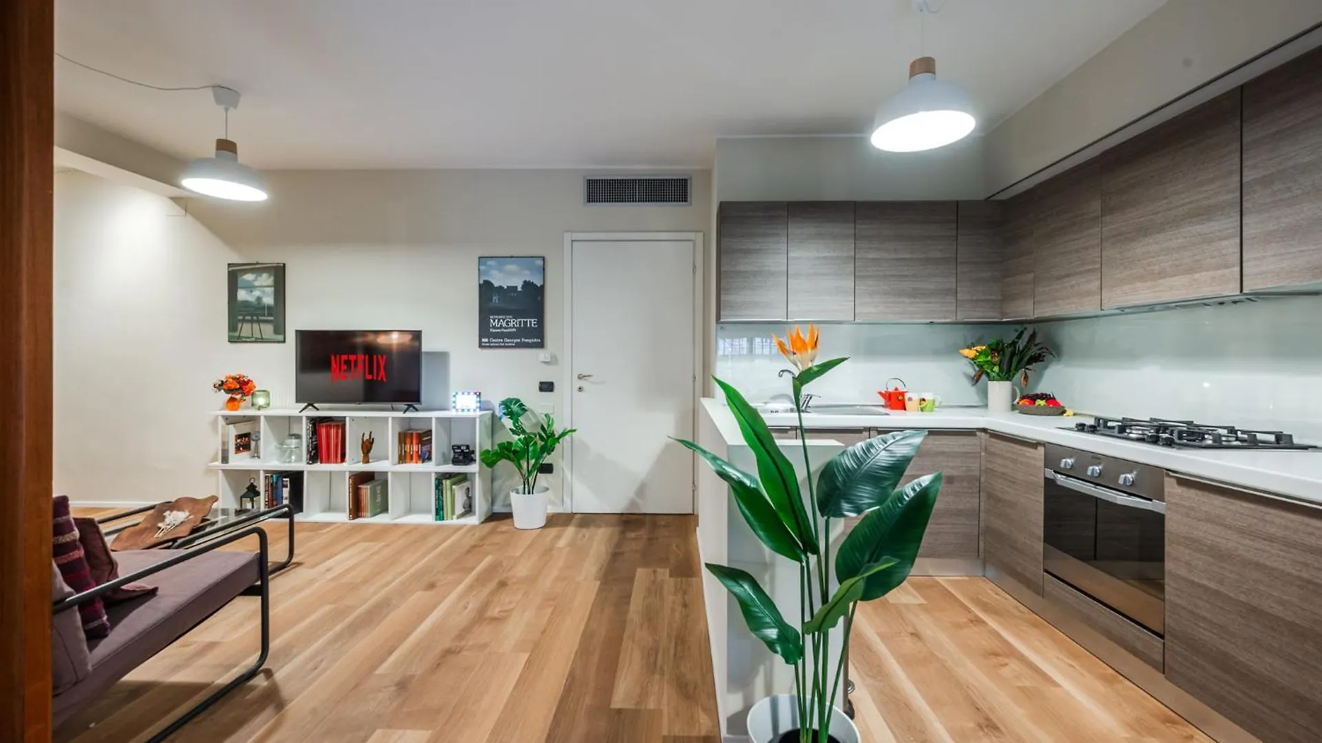The Baldachin Home - Navigli Area Milan 0*,  Italy