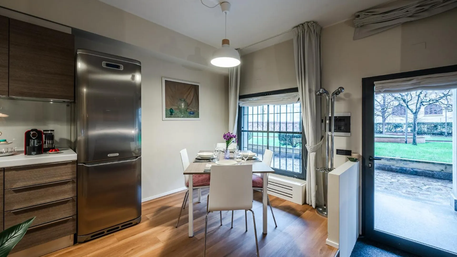 The Baldachin Home - Navigli Area Milan Italy